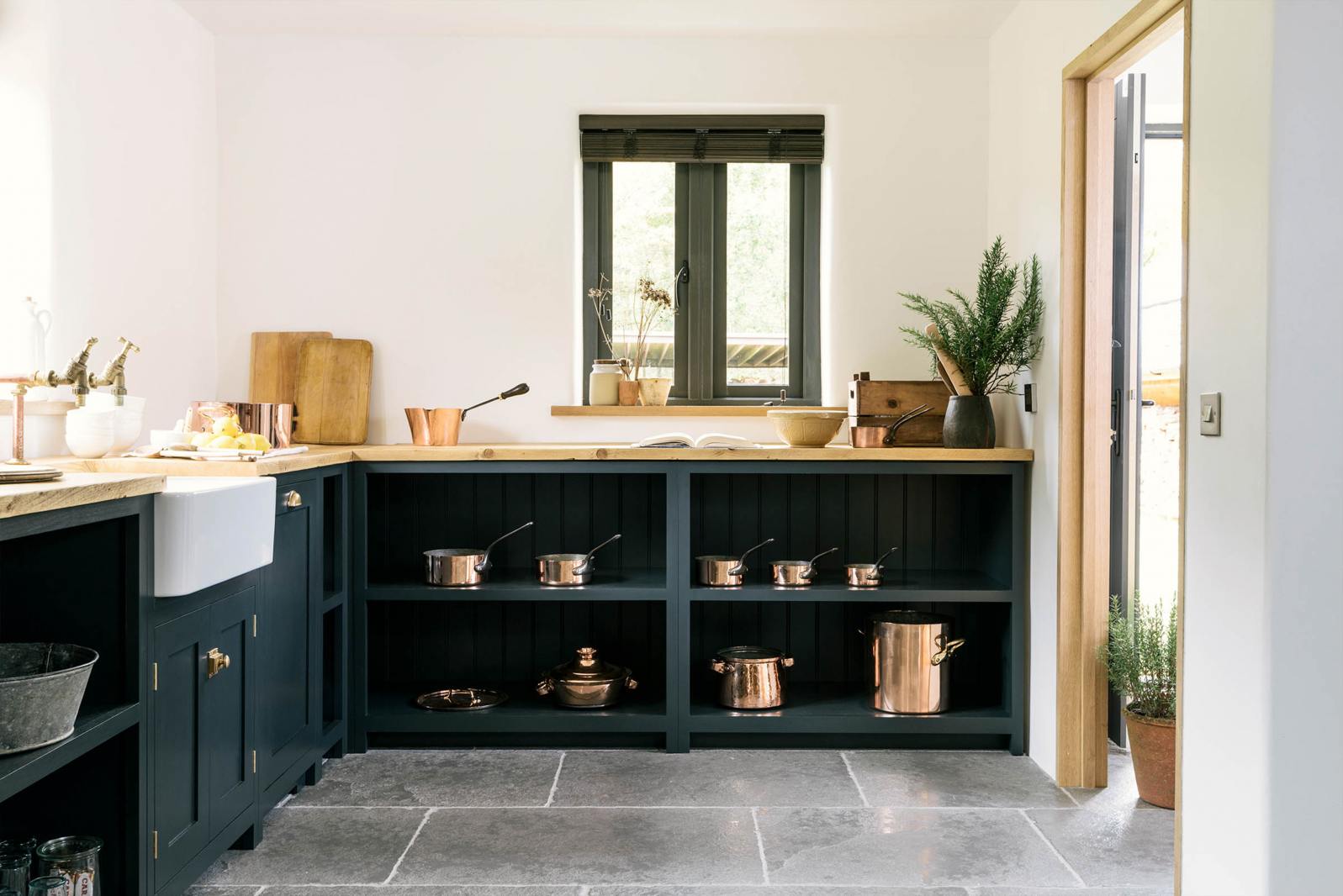 The Leicestershire Kitchen in the Woods | deVOL Kitchens