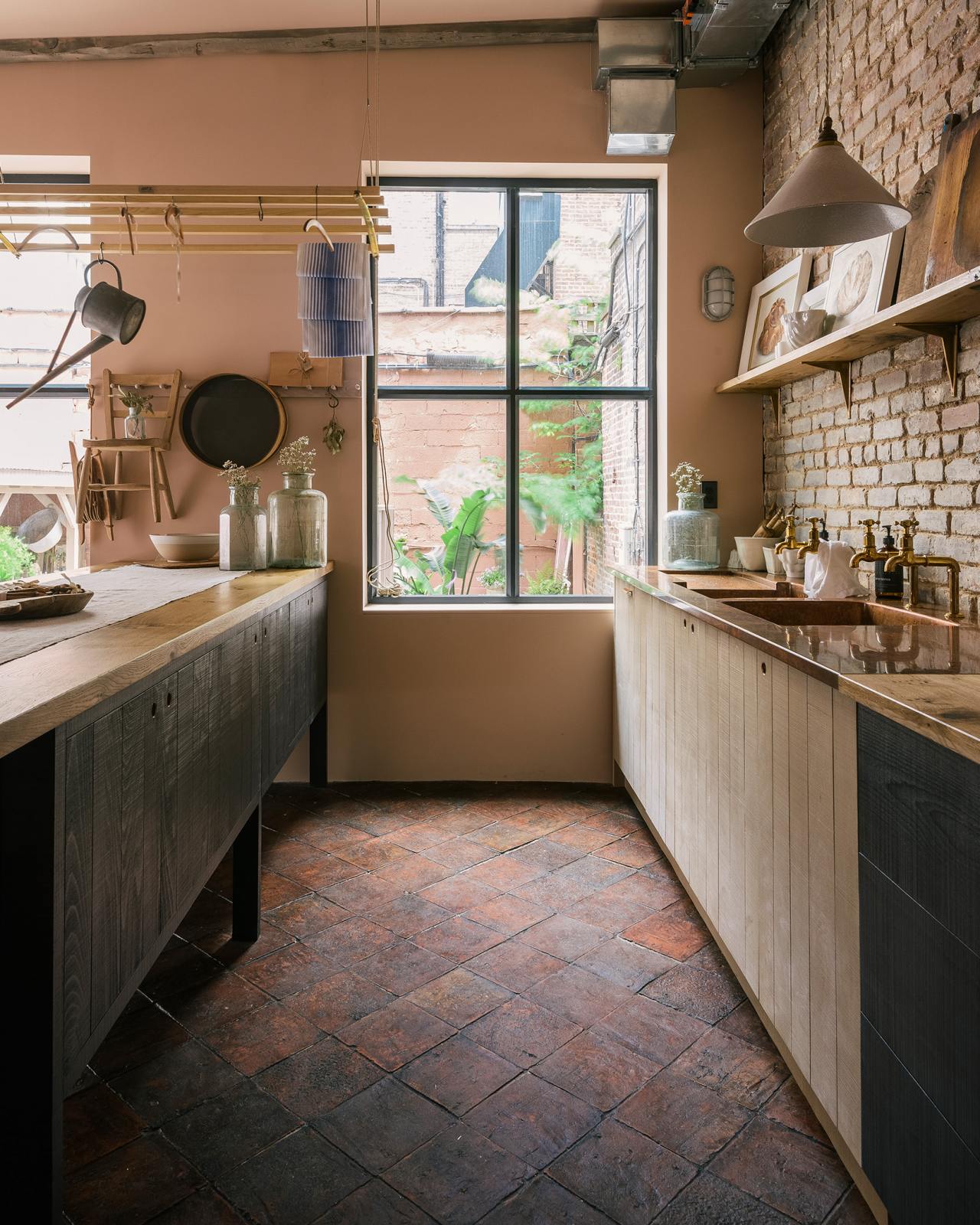 Terracotta Tiles DeVOL Kitchens   Terracotta Gallery 02 